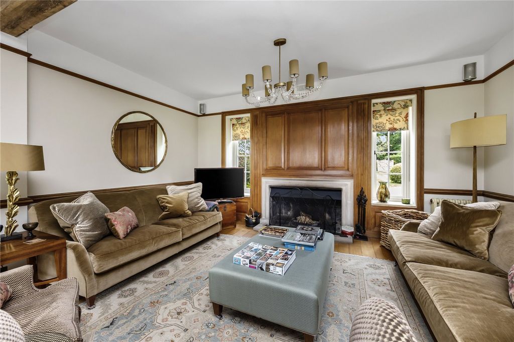 Additional image 4 of 7 bed detached house for saleGrouse Road, Colgate, Horsham, West Sussex RH13
