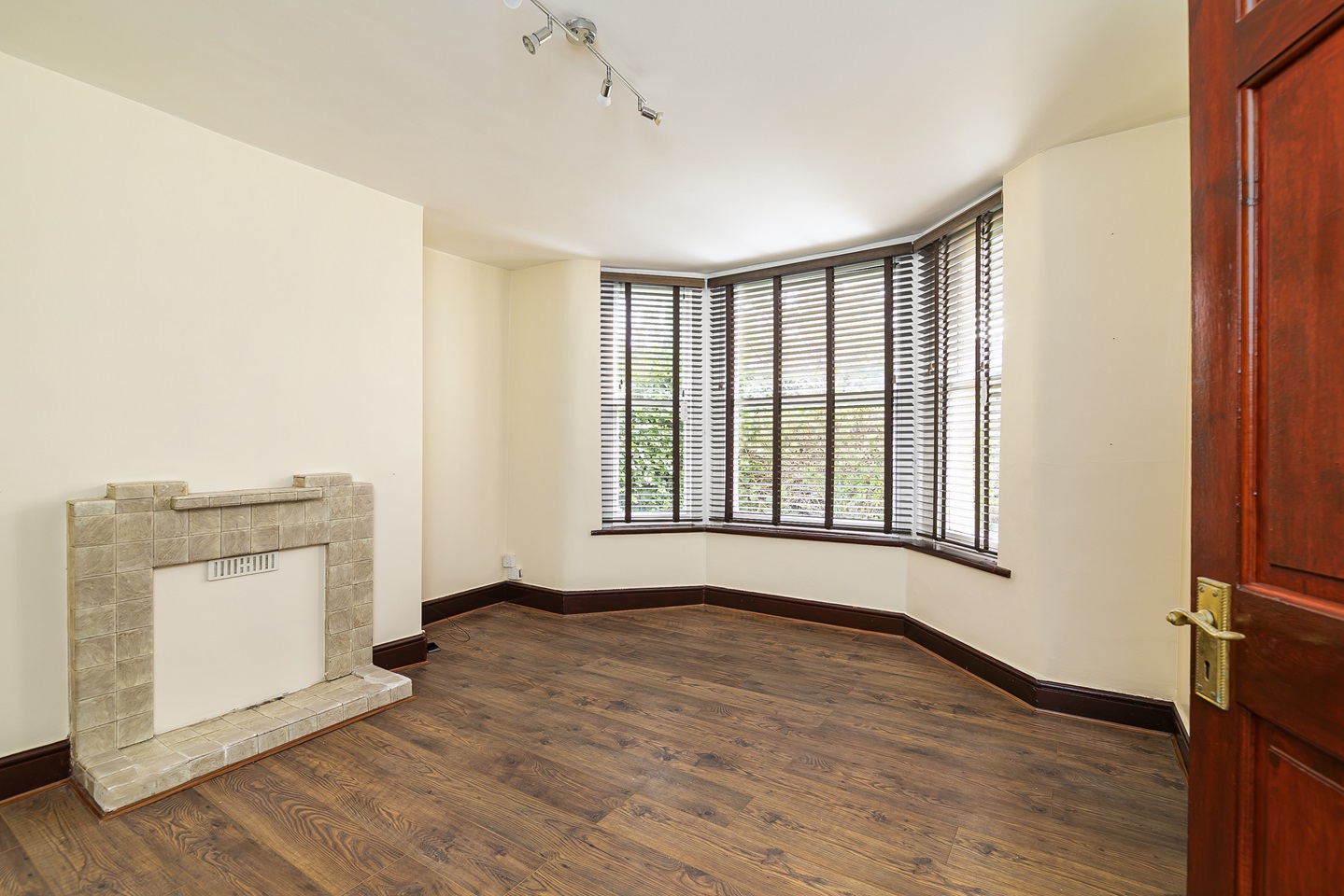 Additional image 2 of 1 Bed Flat, Beversbrook Road, N19, N1 7GU