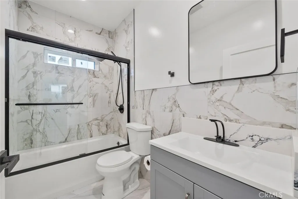 Additional image 12 of 8443 Colbath Avenue, Panorama City, CA 91402