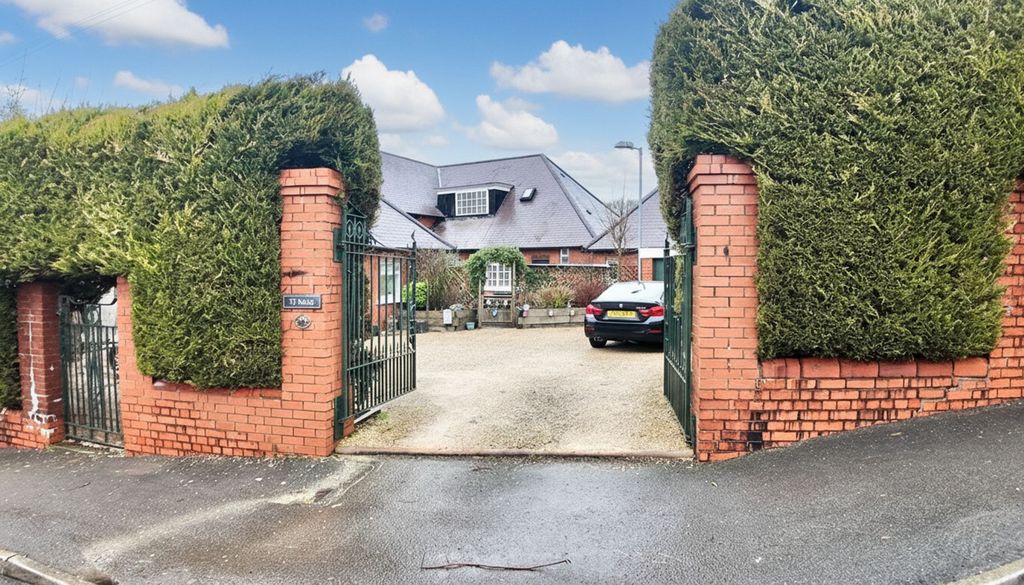 Additional image 6 of 6 bed semi-detached house for salePen-Rhiw Avenue, Oakdale NP12