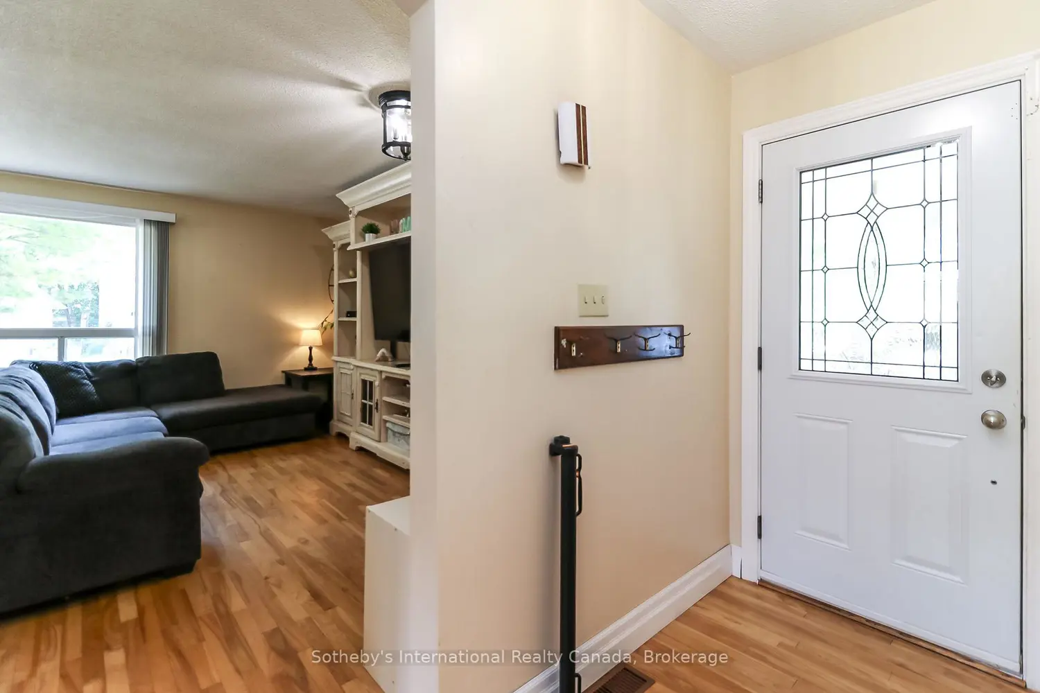 Additional image 3 of 33 Parkwood Drive