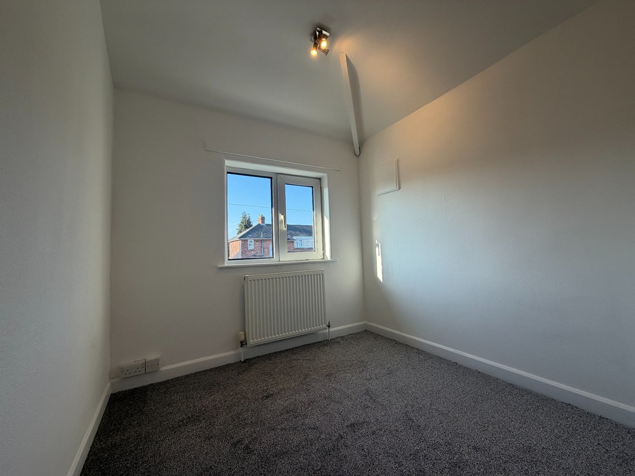 Additional image 8 of 3 Bed End Terrace, Potternewton Avenue, LS7, N1 7GU
