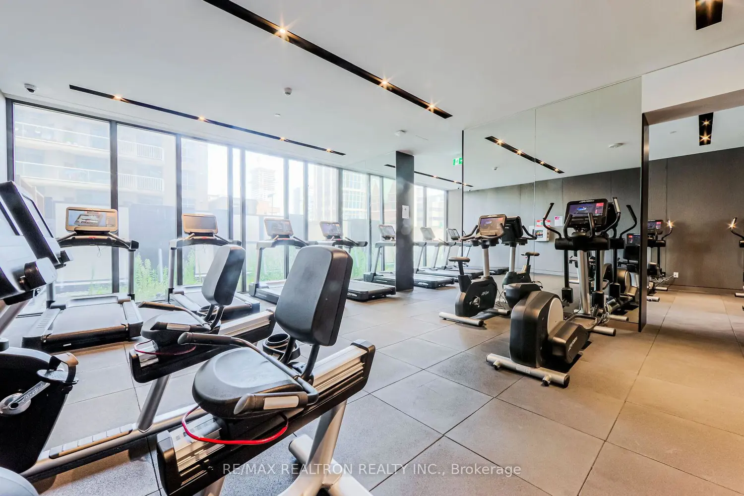 Additional image 16 of 25 Richmond Street 3216