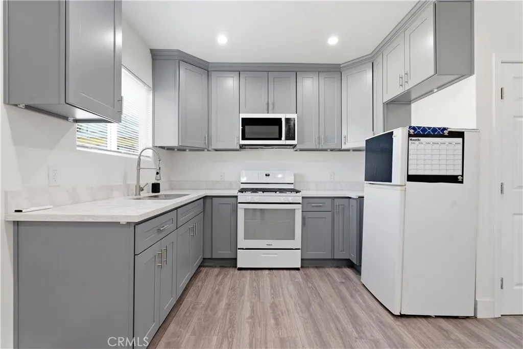 Additional image 9 of 6942 Atoll Ave, North Hollywood, CA 91605