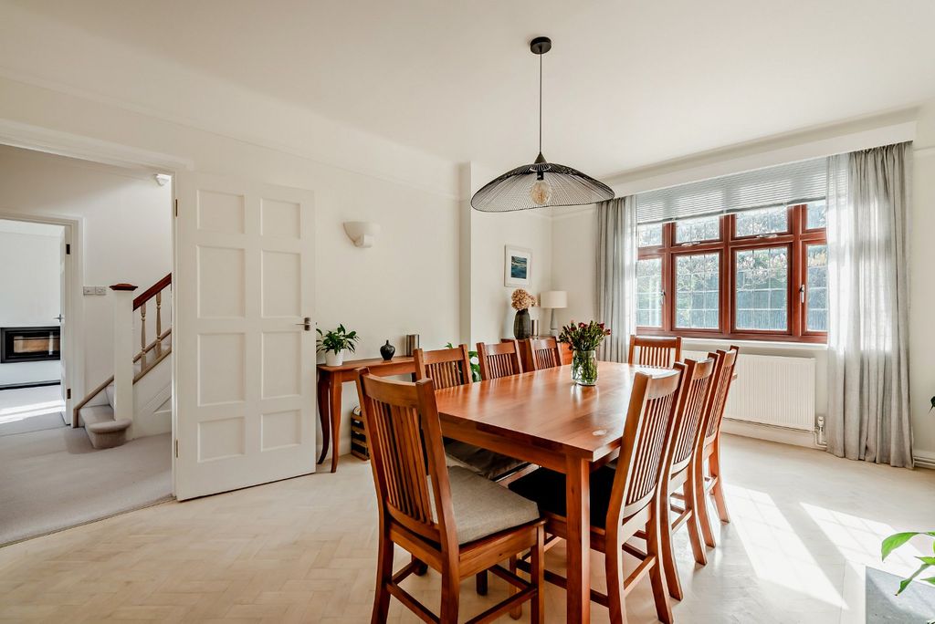 Additional image 8 of 5 bed detached house for saleTydehams, Newbury, Berkshire RG14