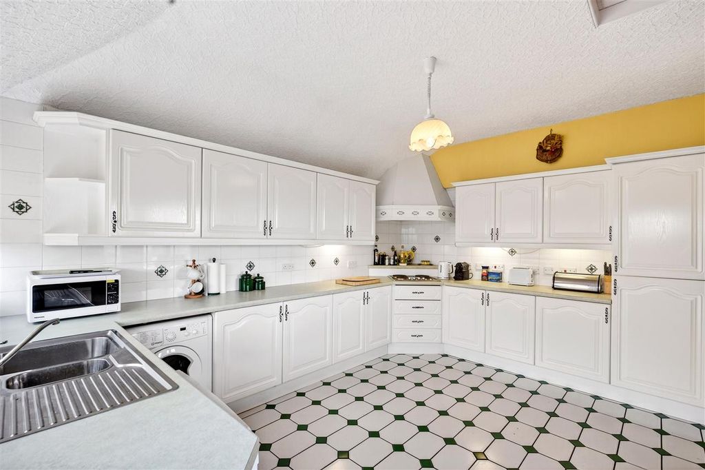 Additional image 10 of 5 bed detached house for saleBalbardie Road, Craigard, Bathgate EH48