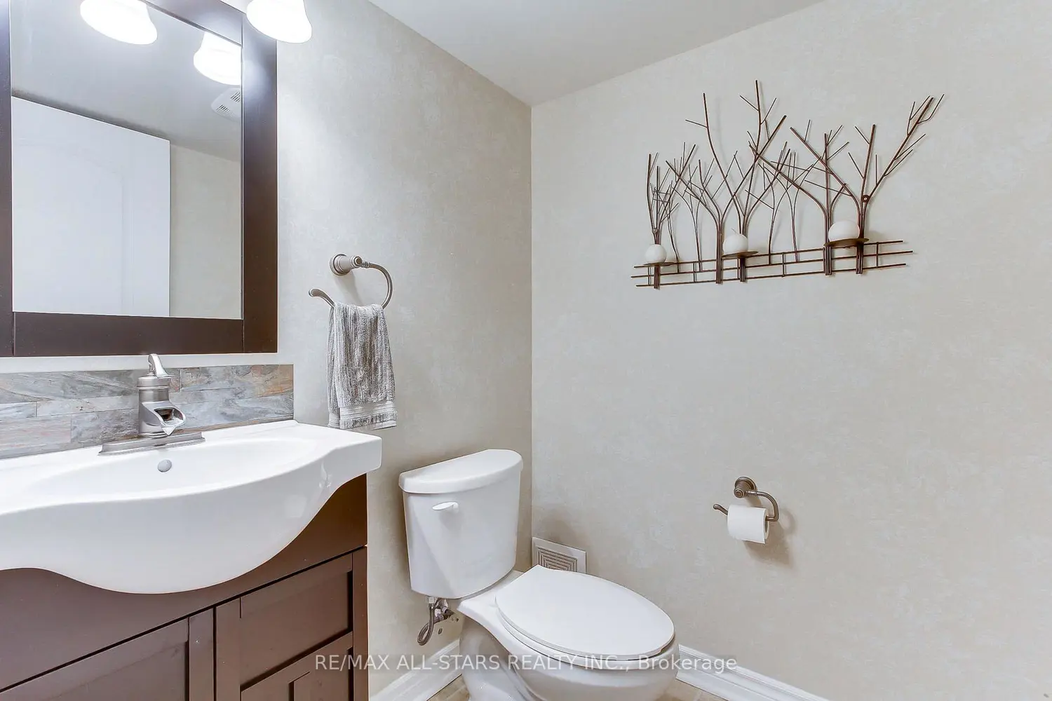 Additional image 12 of 20 James Ratcliff Avenue