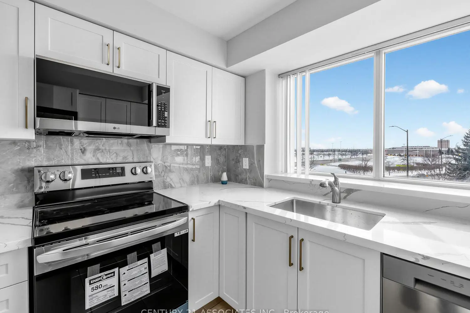 Additional image 5 of 2585 Erin Centre Boulevard 408