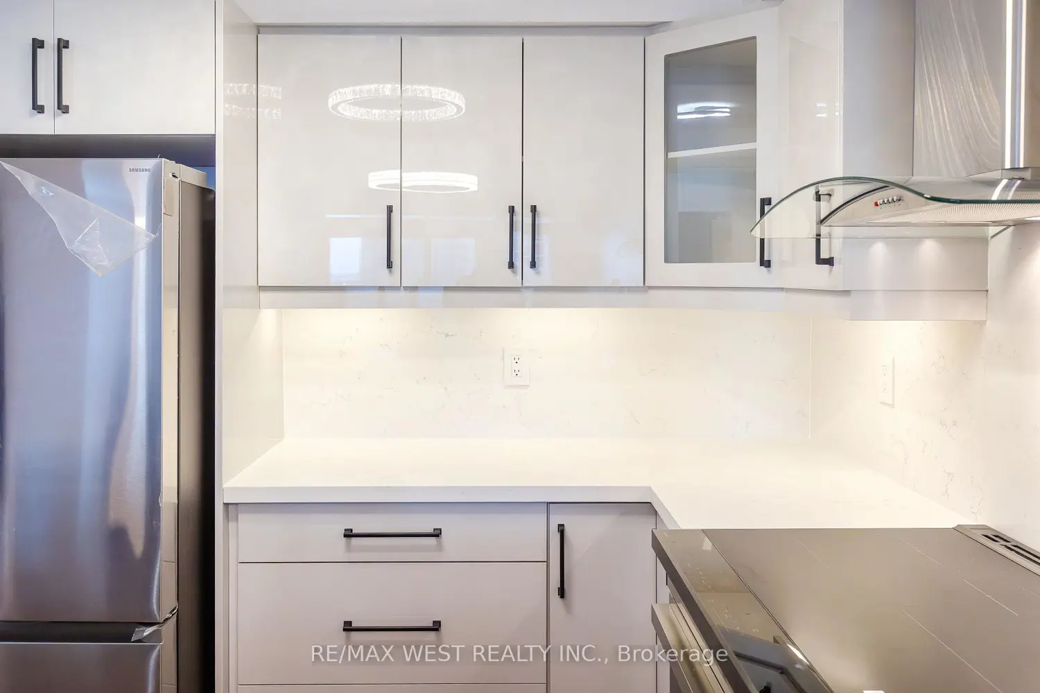 Additional image 9 of 35 Kingsbridge Garden Circle 902