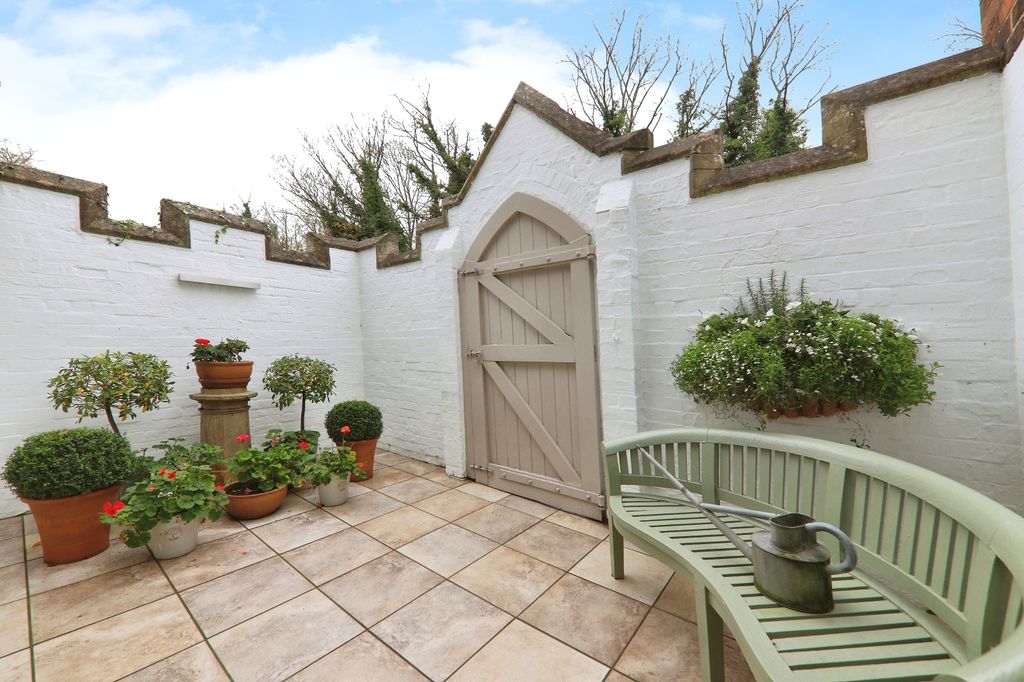 Additional image 21 of 7 bed detached house for saleRedcliff Road, Hessle, East Riding Of Yorkshire HU13