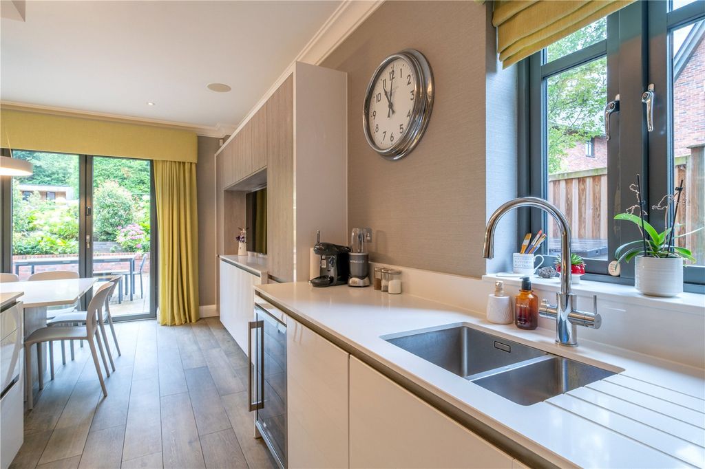 Additional image 3 of 5 bed detached house for saleStanhope Road, Bowdon WA14