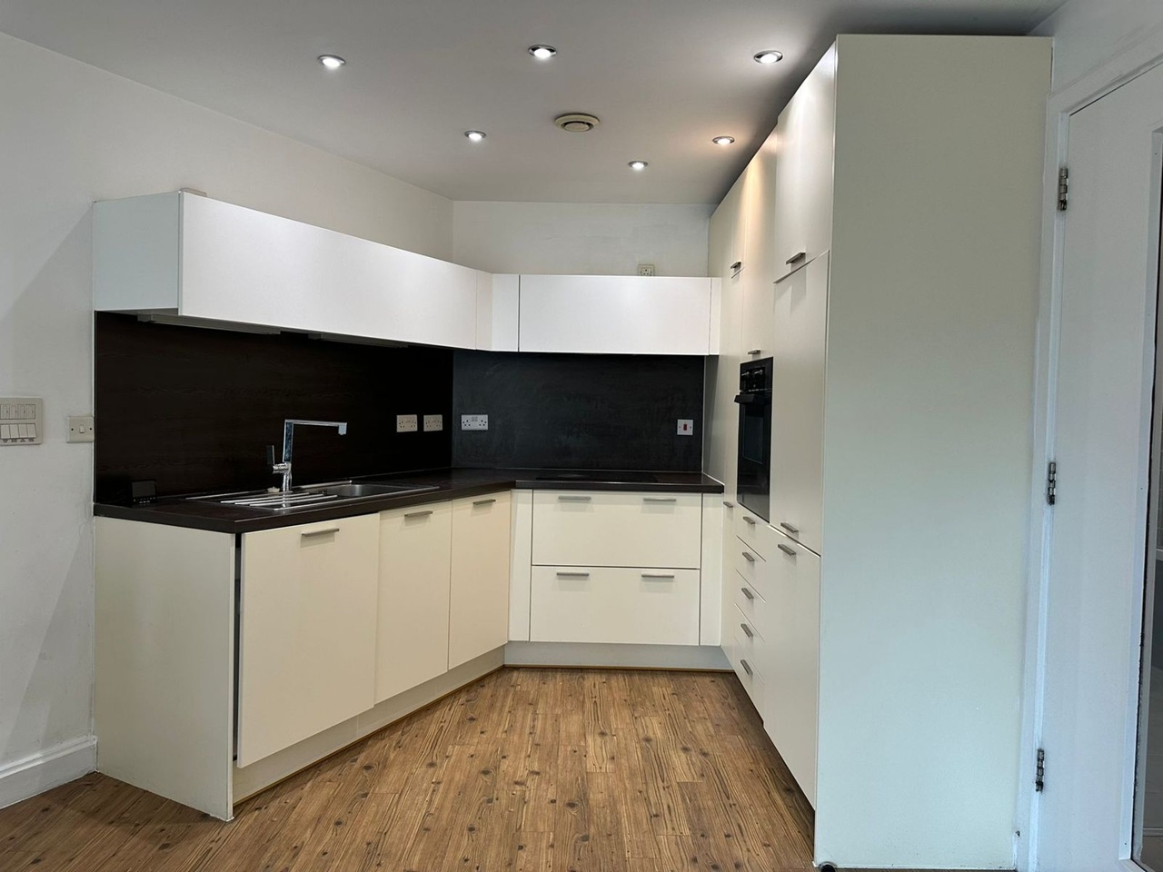 Additional image 3 of 2 Bed Flat, Southside, B5, N1 7GU