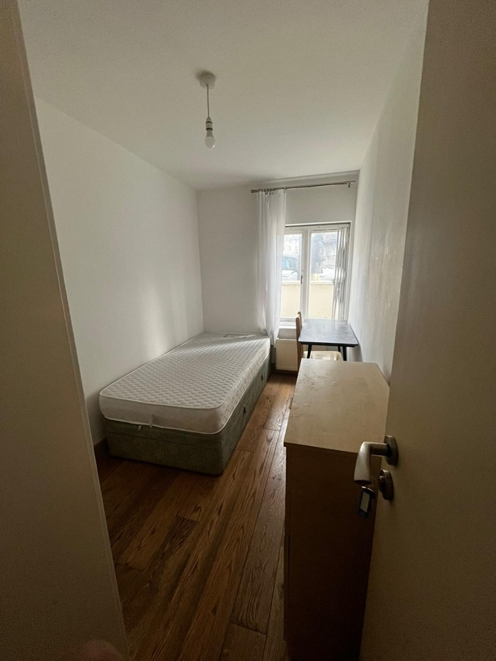 Additional image 3 of Room in a Shared Flat, Lanark Road, W9, N1 7GU