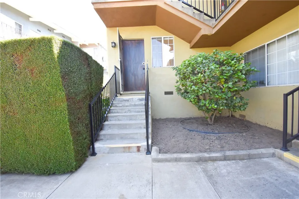 Additional image 14 of 1570 N Verdugo Road Unit B, Glendale, CA 91208