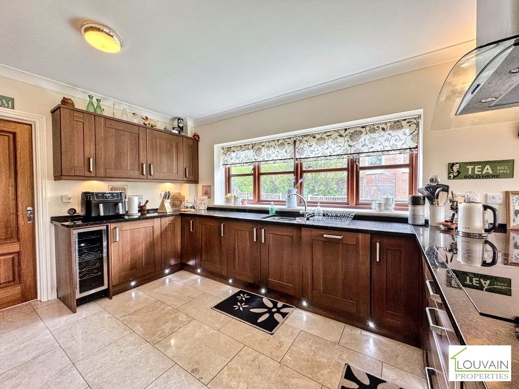 Additional image 11 of 6 bed detached house for saleMerthyr Road, Tredegar NP22