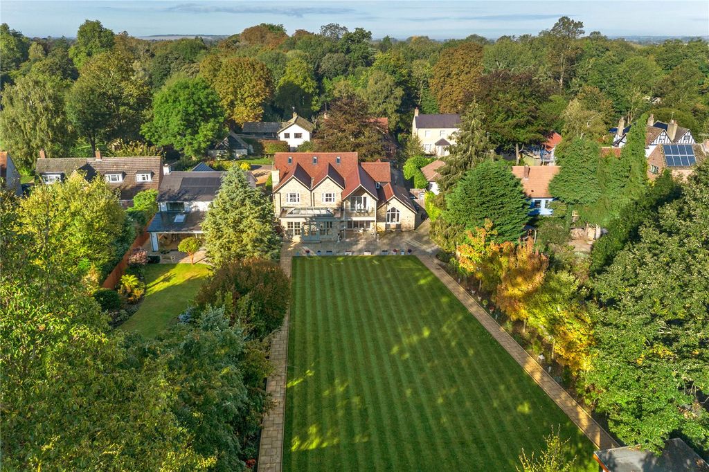 5 bed detached house for saleKings Mill Lane, Great Shelford, Cambridge, Cambridgeshire CB22