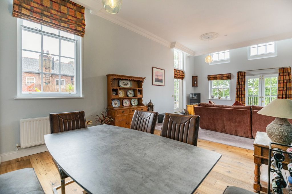 Additional image 5 of 3 bed flat for sale1761 Building, City Walls Road, Chester CH1