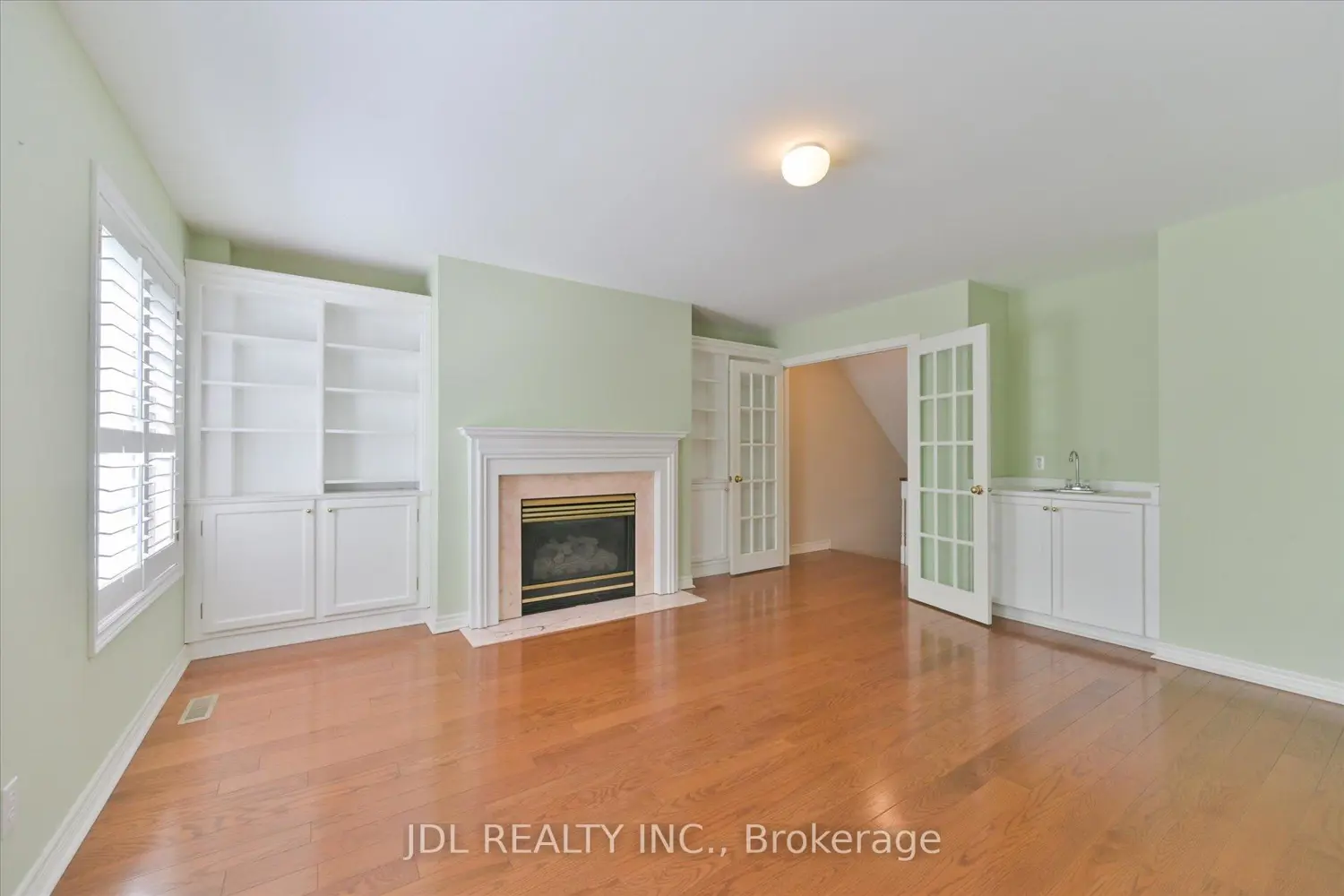 Additional image 9 of 3036 Bayview Avenue I