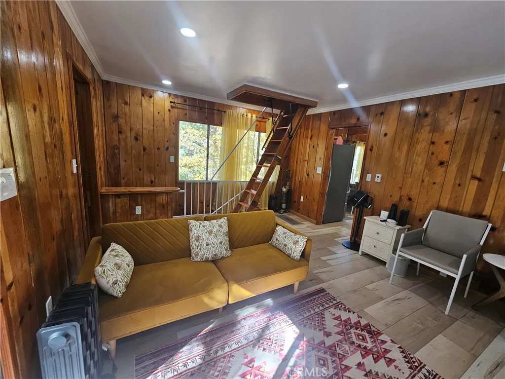 Additional image 18 of 32868 Deer, Running Springs, CA 92382