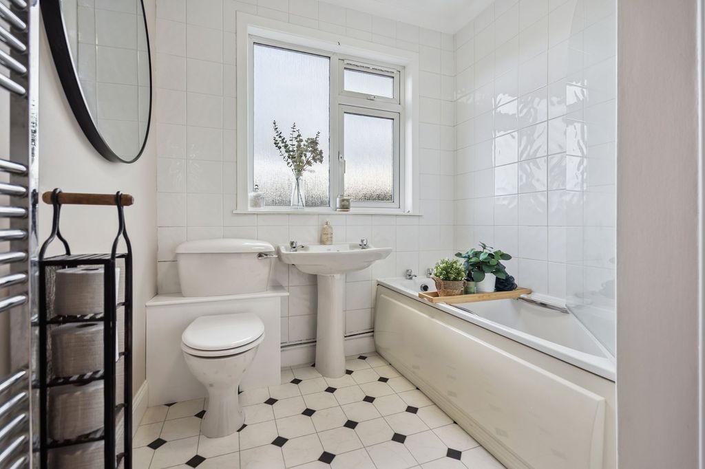 Additional image 8 of 2 bed flat for saleStation Road, Dunblane FK15