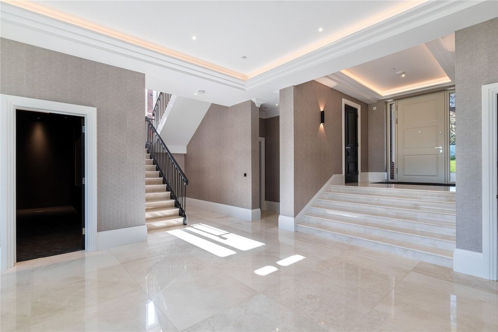 Additional image 9 of 5 bed detached house for saleCharters Gate, Ascot, Berkshire SL5