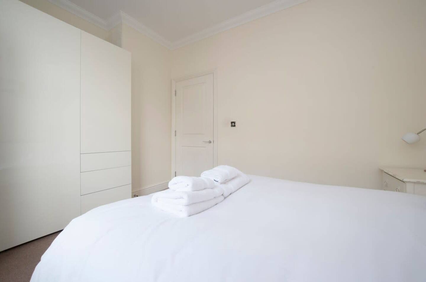 Additional image 10 of 2 Bed Flat, Taybridge Road, SW11, N1 7GU