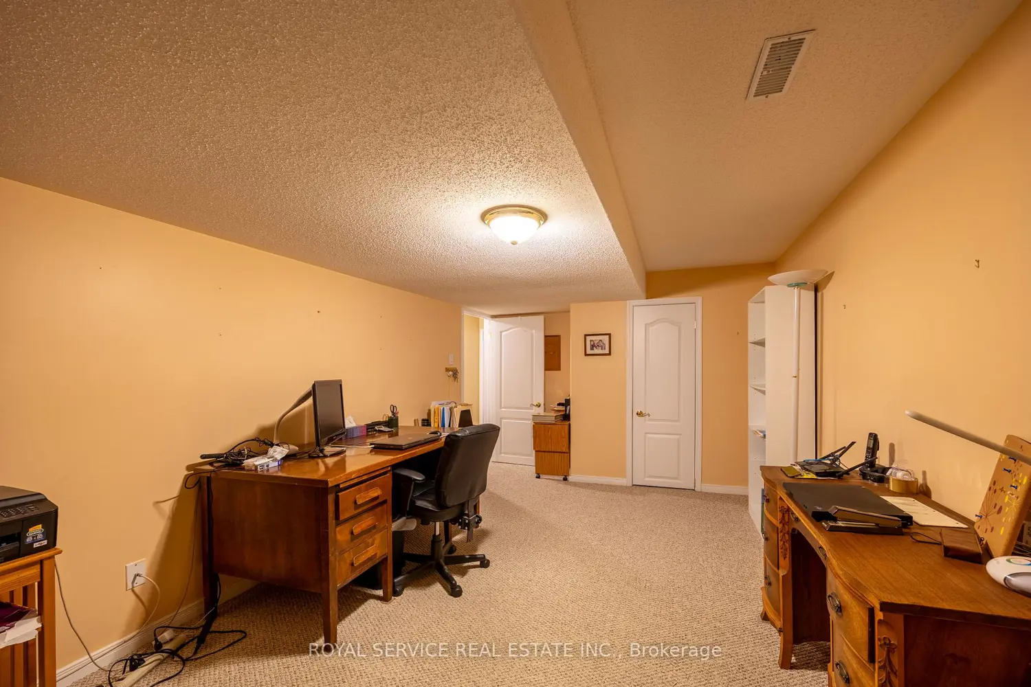 Additional image 15 of 877 Wentworth Street 6