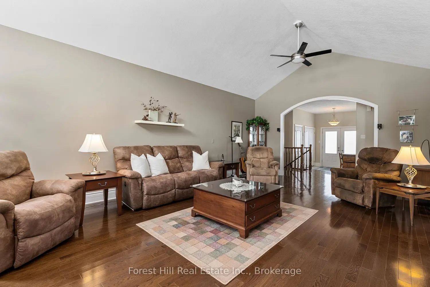 74 Wasaga Sands Drive photo 5