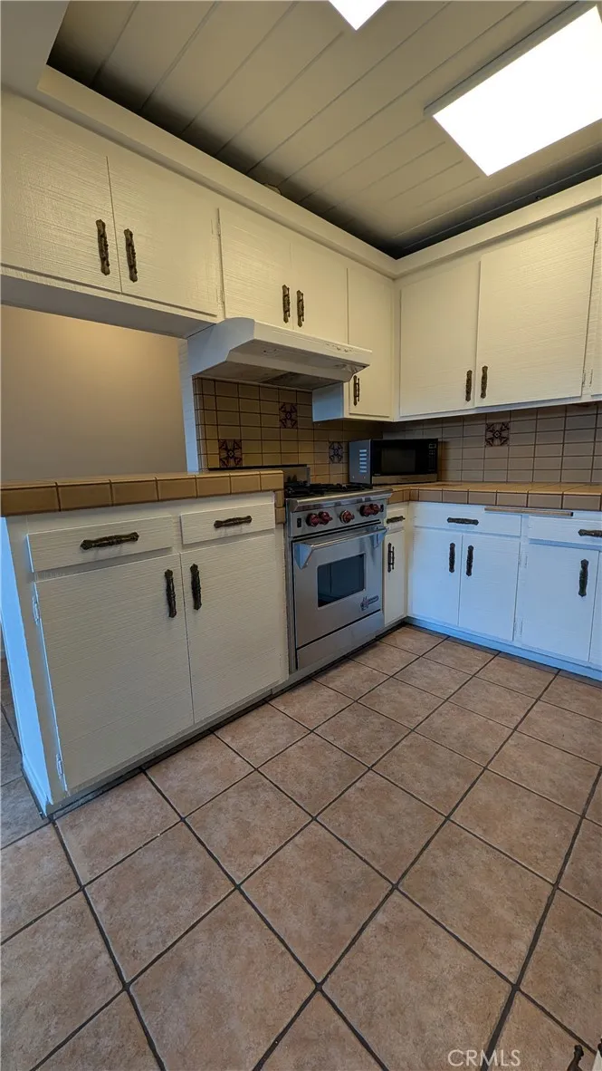 Additional image 55 of 546 Griswold Avenue, San Fernando, CA 91340