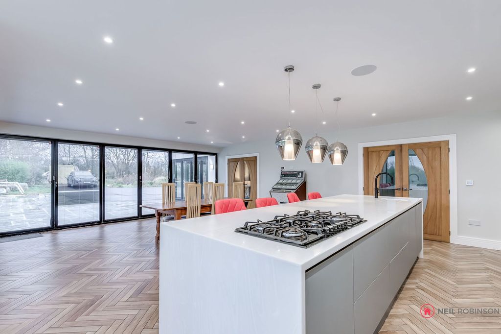 Additional image 7 of 12 bed detached house for salePhipps Lane, Burtonwood, Warrington WA5