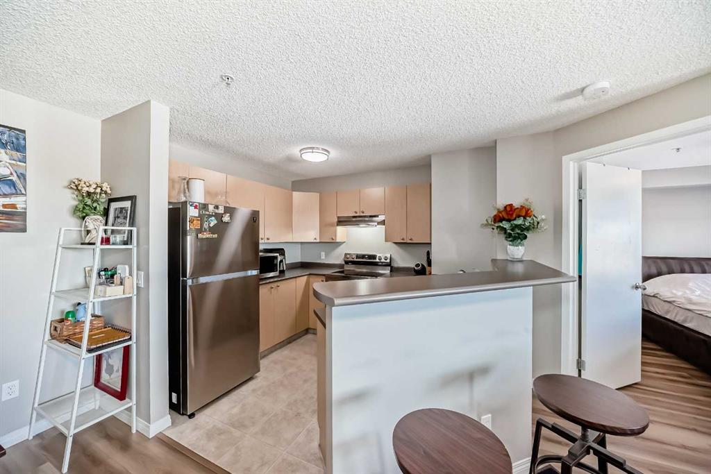Additional image 5 of 6310-304 Mackenzie Way SW, Airdrie, AB, T4B 3H6