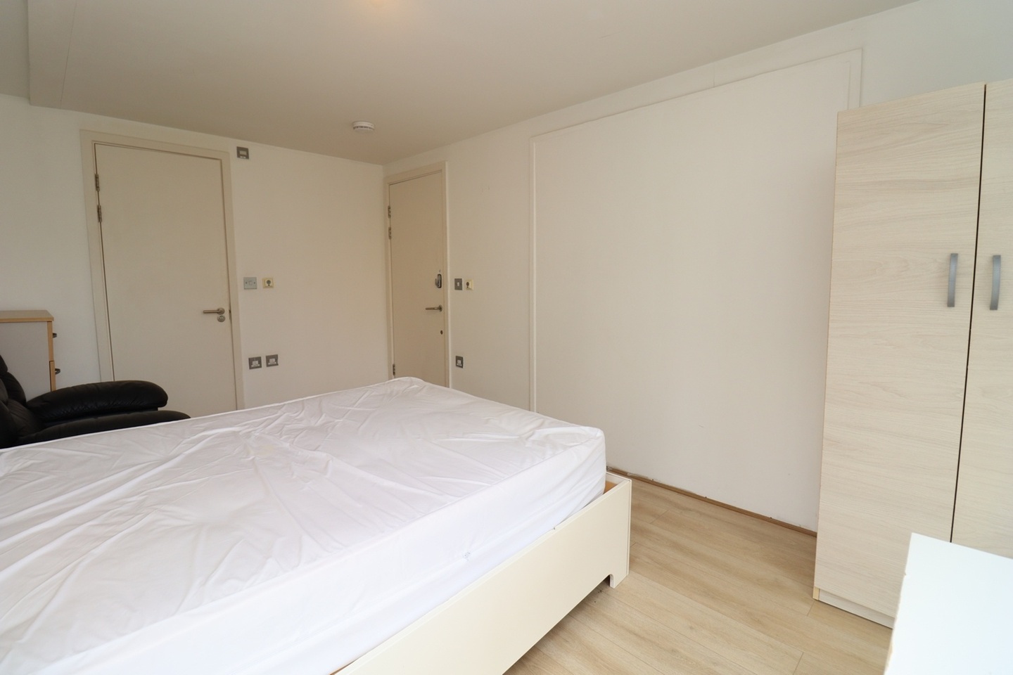 Additional image 5 of Room in a Shared House, Dovecote House, SE16, N1 7GU