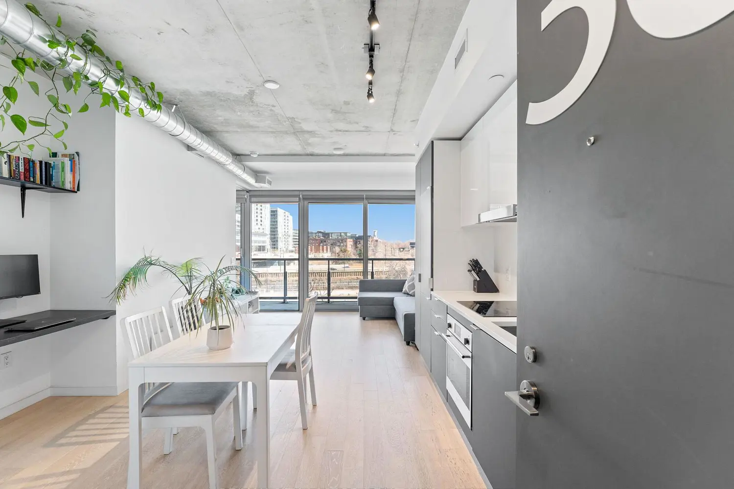 Additional image 3 of 170 Bayview Avenue 305