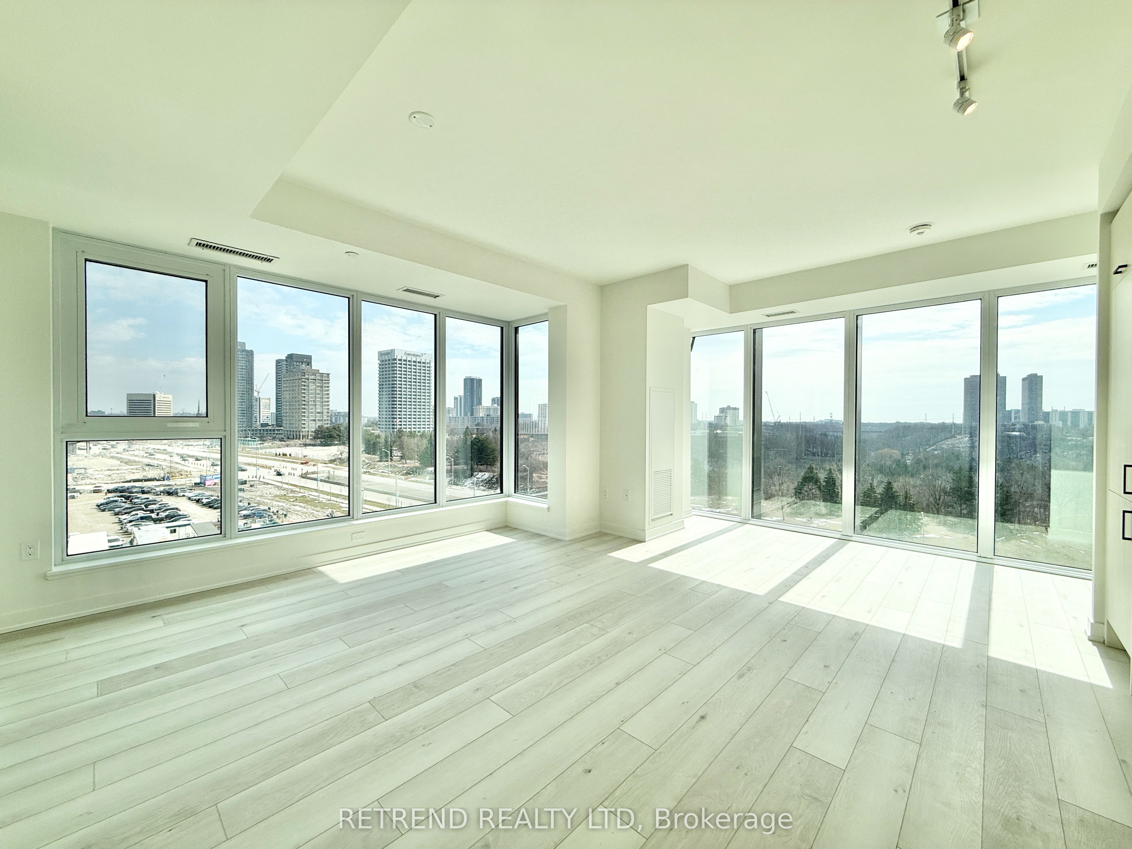 Additional image 2 of 609-5 Quarrington Lane, Toronto, ON, M3C 0S5