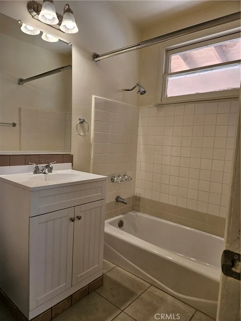 Additional image 73 of 6907 White Oak Ave, Reseda, CA 91335