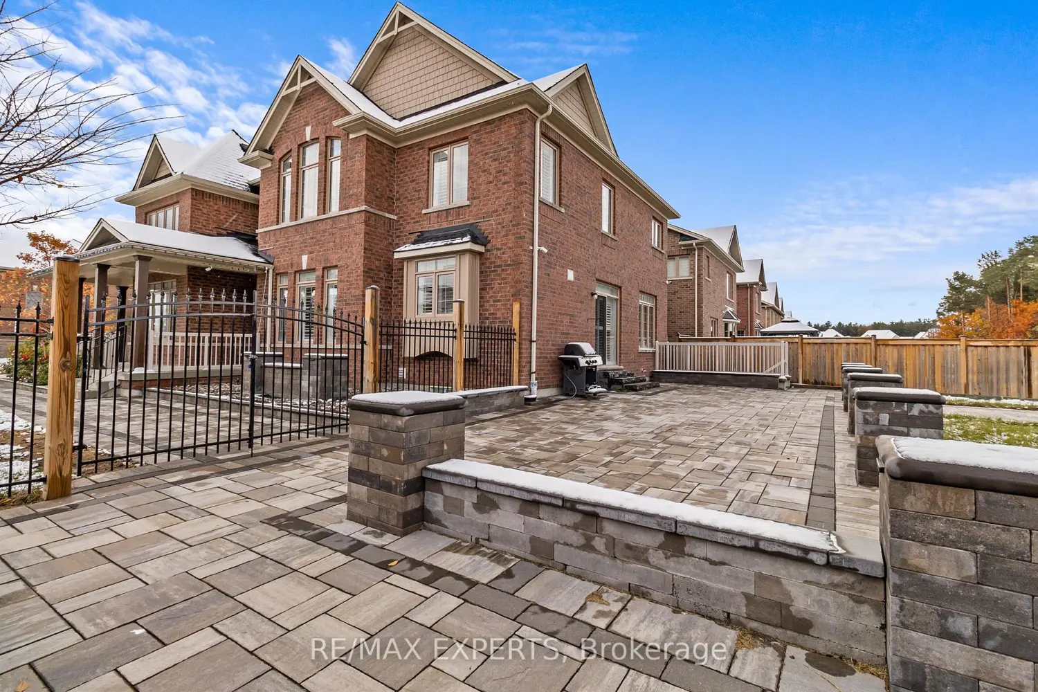 Additional image 20 of 22 Traver Gate
