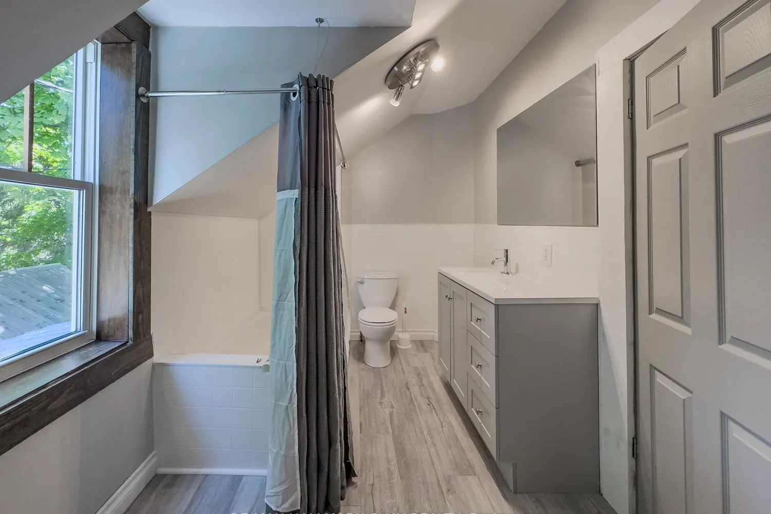 Additional image 12 of 635 First Street