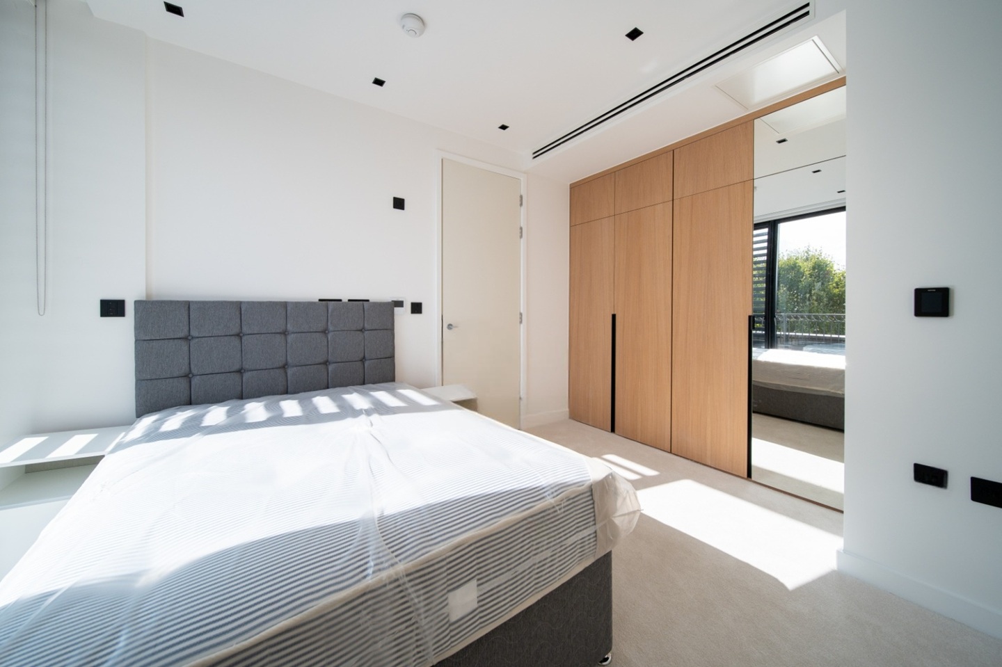 Additional image 16 of 3 Bed Flat, Cluny Mews, SW5, N1 7GU