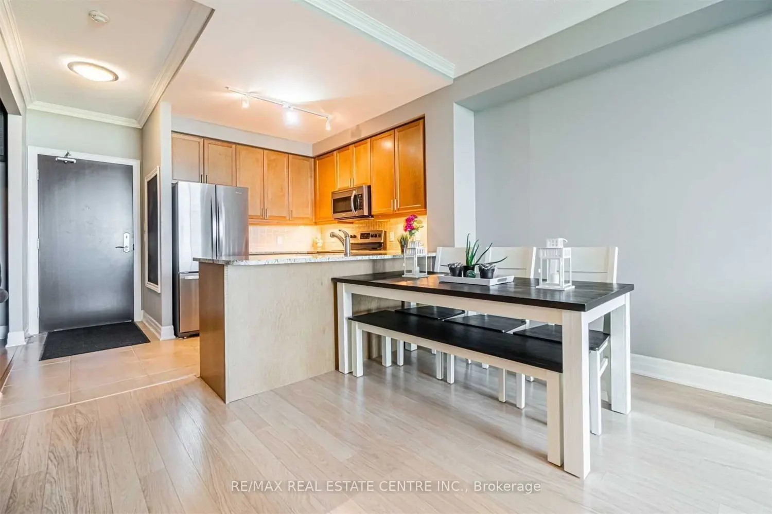 Additional image 12 of 100 John Street 1203