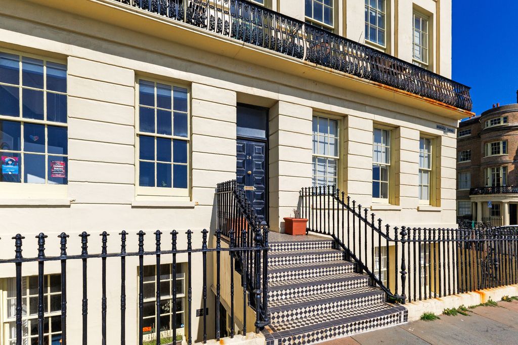 Additional image 25 of 3 bed flat for saleBrunswick Terrace, Hove BN3