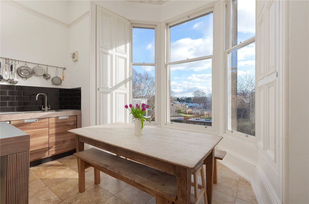 Additional image 11 of 5 bed flat for saleInverleith Gardens, Inverleith, Edinburgh EH3
