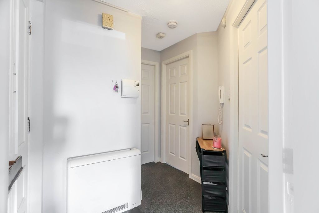 Additional image 2 of 2 bed flat for saleGlasgow Road, West Dunbartonshire, Clydebank G81