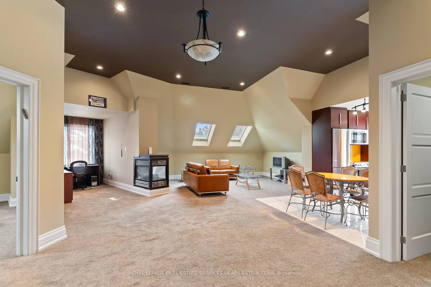 Additional image 13 of 206 Churchill Avenue