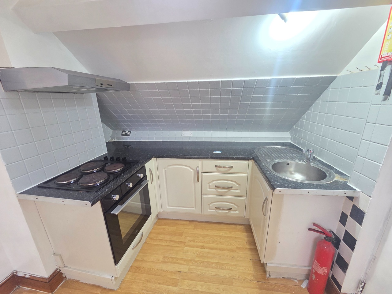 Additional image 10 of 2 Bed Flat, Stockwell Road, SW9, N1 7GU