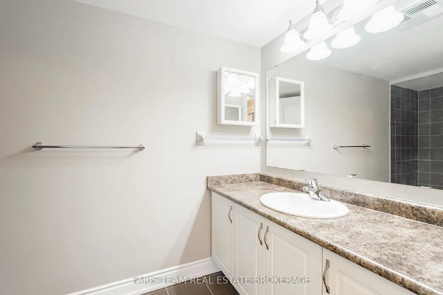 Additional image 10 of 149 Church Street 418