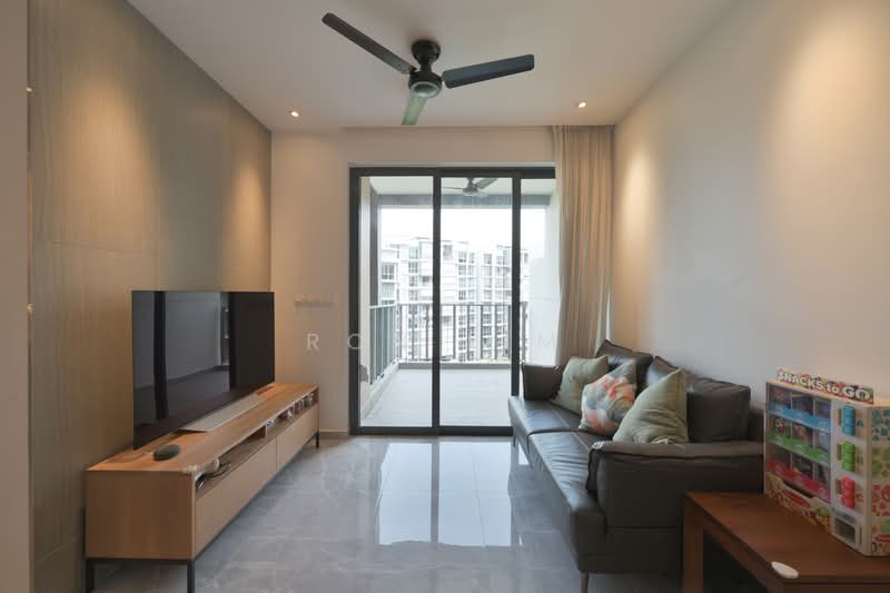 152 Canberra Drive photo 2