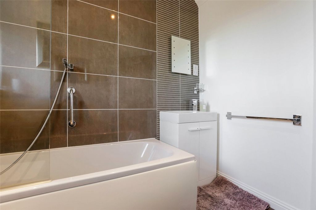 Additional image 18 of 2 bed flat for saleForth Street, Stirling, Stirlingshire FK8