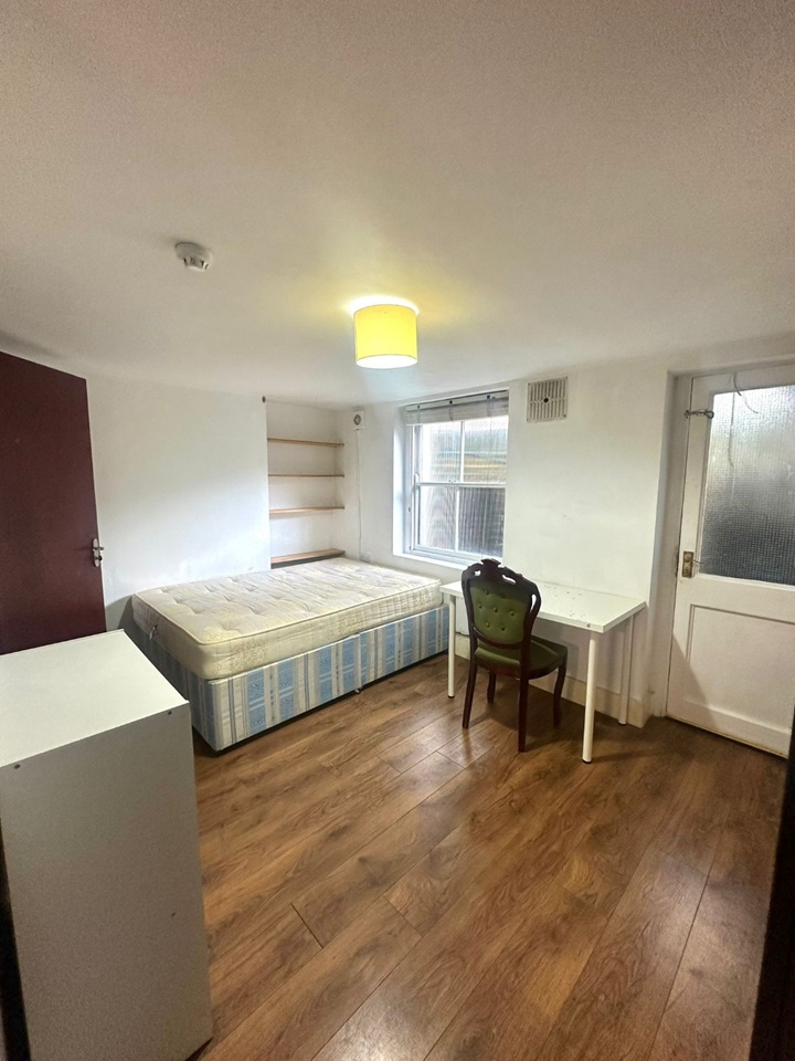 Room in a Shared House, London, E1, N1 7GU