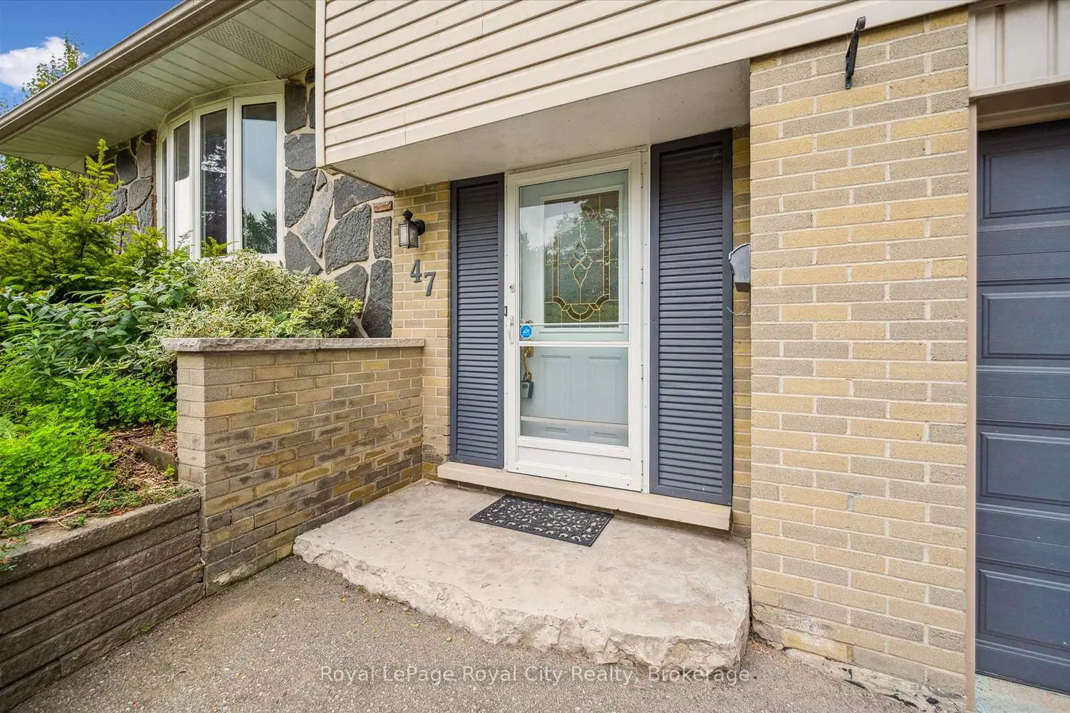 47 Argyle Drive photo 3