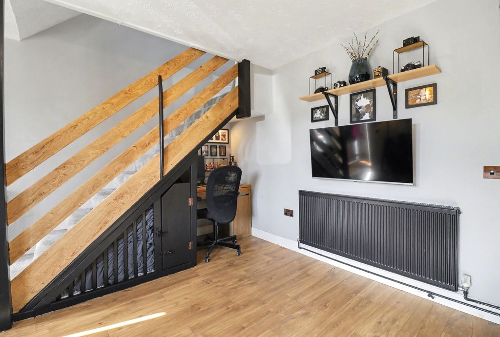Additional image 2 of 2 bed terraced house for saleAmbleside, Botley SO30